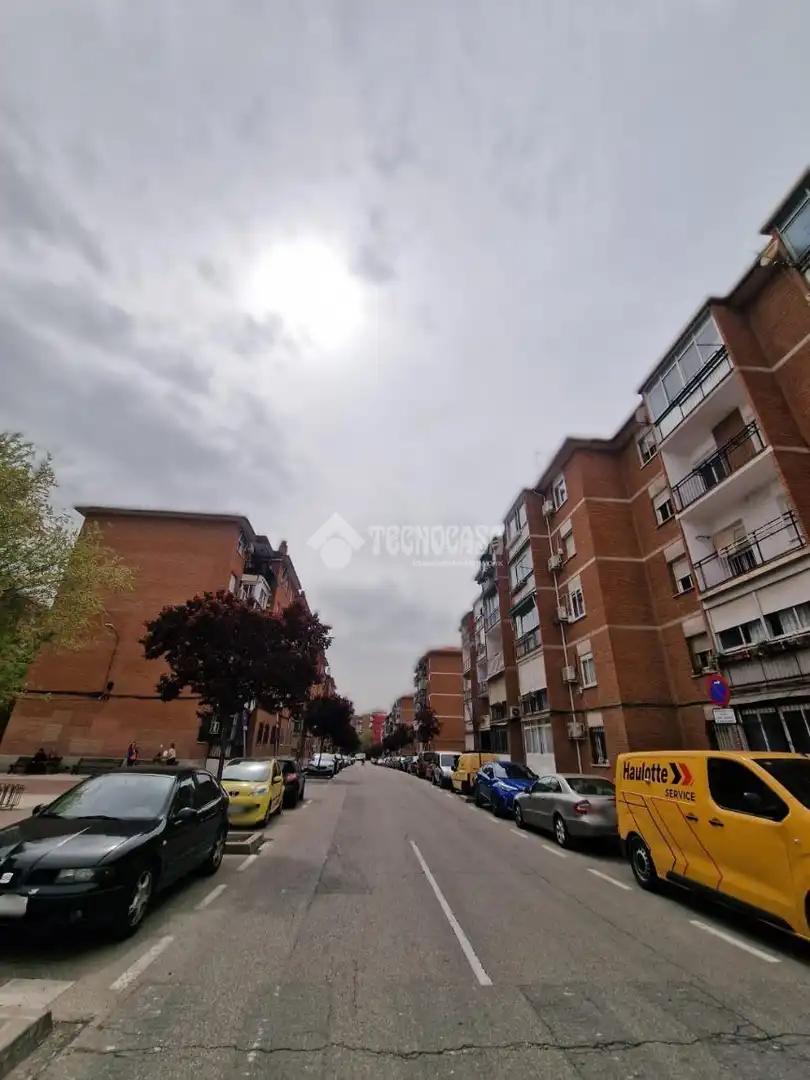 Vista exterior de Piso en venta en Torrejón de Ardoz con Terraza