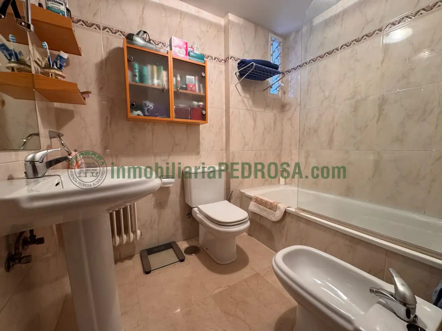 Baño de Piso en venta en Pontevedra Capital  con Calefacción, Terraza y Trastero