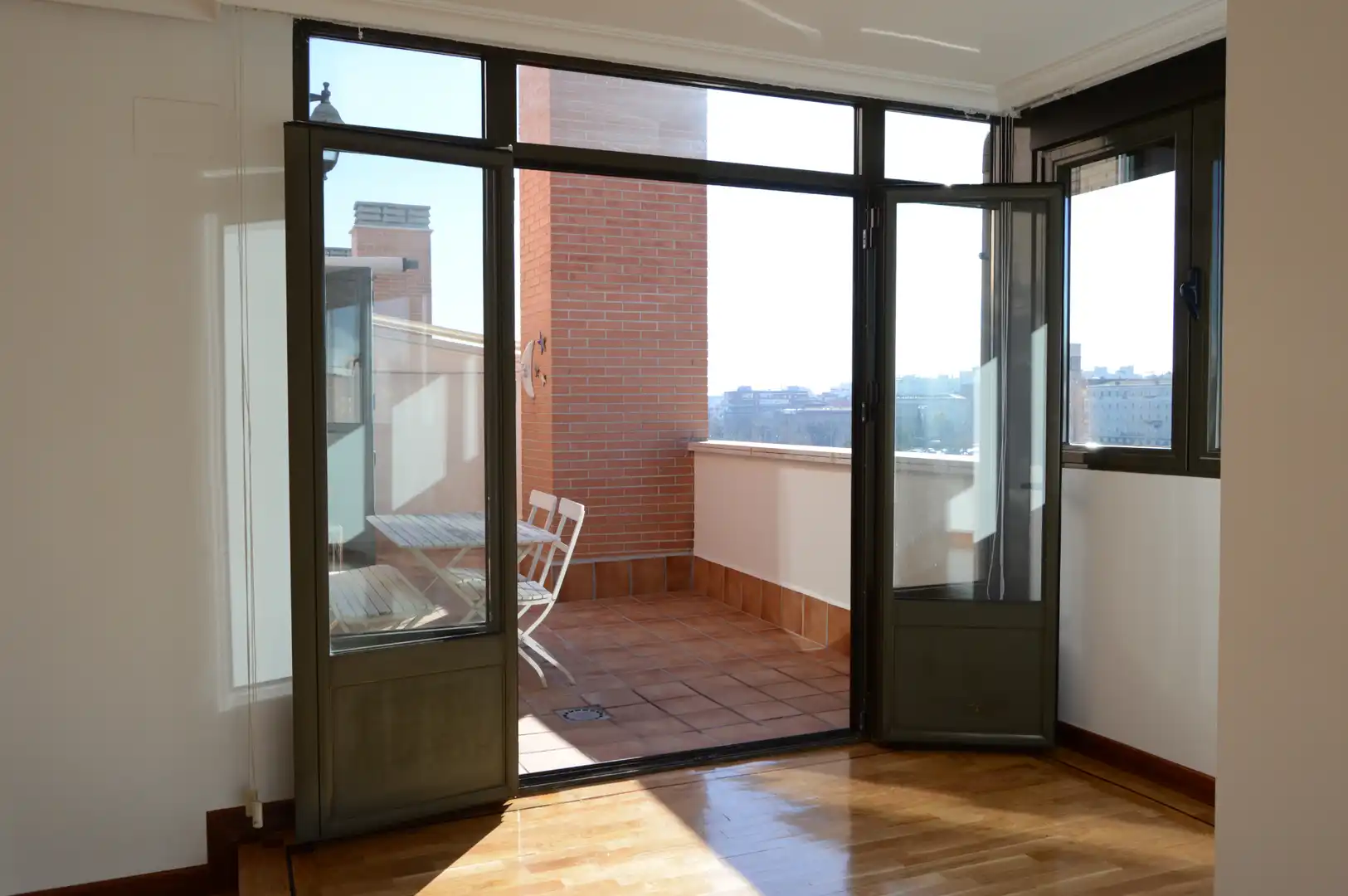 Terrace of Attic for rent in Madrid  with Air Conditioner, Heating and Parquet flooring