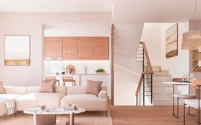 Sala d'estar de Casa adosada en venda en Málaga Capital amb Aire condicionat i Terrassa