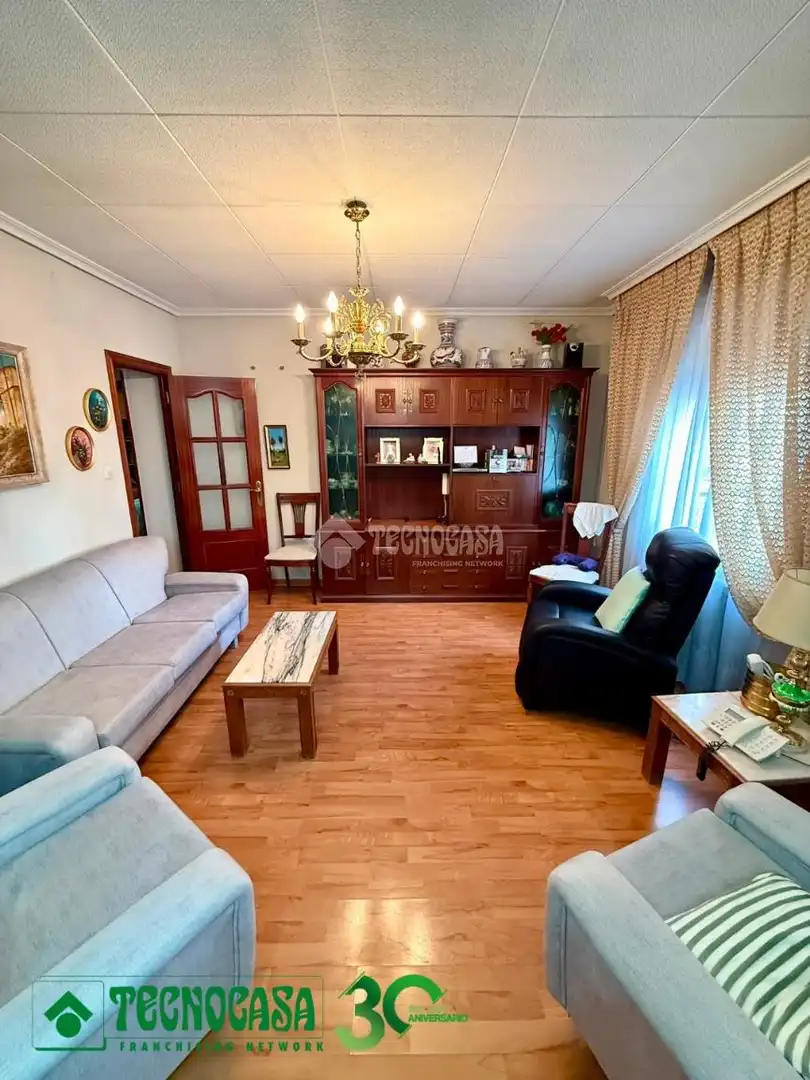 Sala d'estar de Pis en venda en Toledo amb Aire condicionat, Calefacció i Moblat