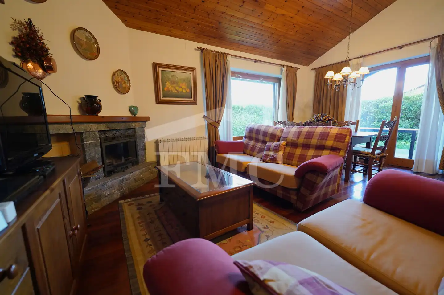 Living room of Houses for rent in Alp poble
