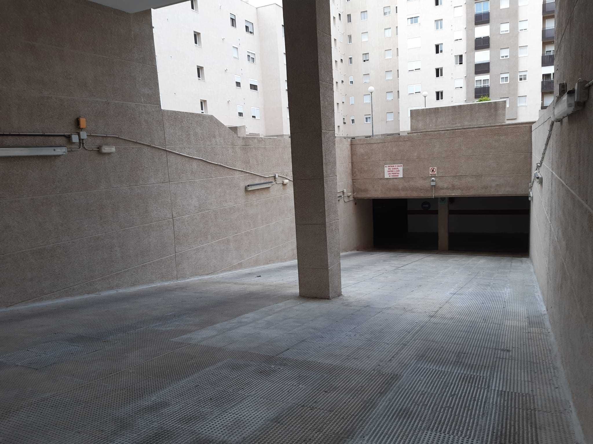 Garage for sale in AV EMILIO LEMOS, Valdezorras - El Gordillo