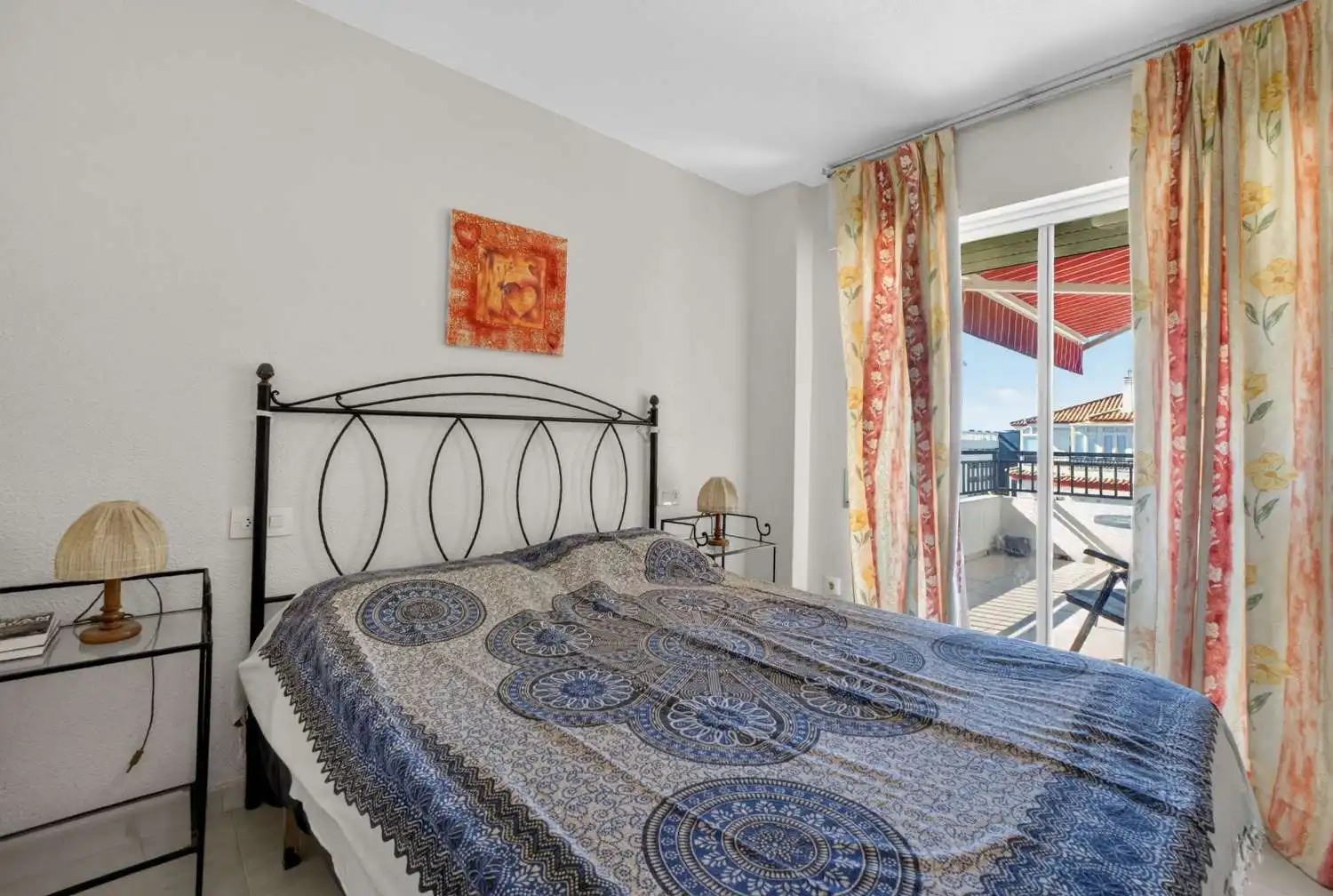 Habitación de Apartamento en venta en Torrevieja con Aire acondicionado, Calefacción y Terraza