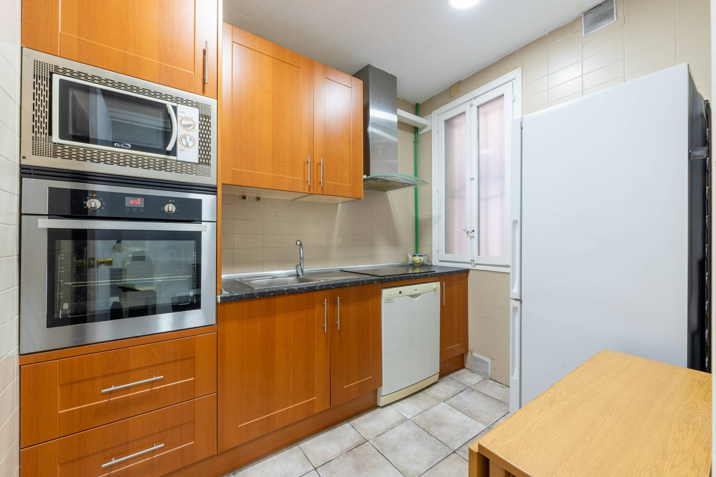 Planta baja for sale in Embajadores - Lavapiés