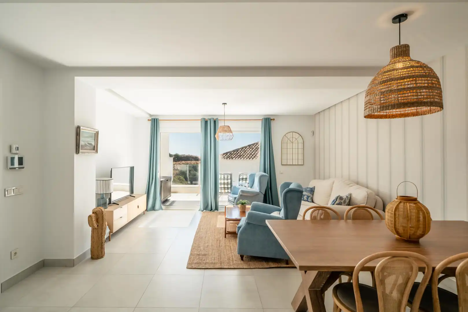 Wohnzimmer von Maisonette zur Miete in Marbella mit Klimaanlage, Heizung und Privatgarten