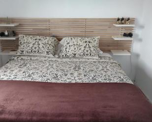 Bedroom of Apartment to share in  Barcelona Capital  with Air Conditioner, Furnished and Oven