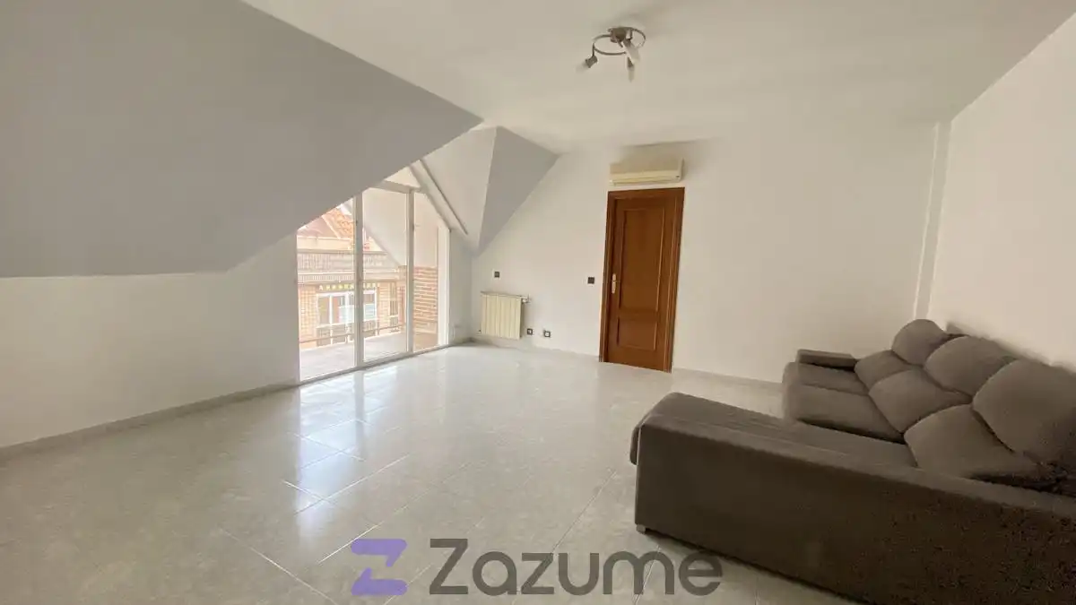 Flat for rent in C. Tamujar, Tres Olivos - La Piedad