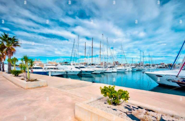 Photo 1 of Flat to rent in Paseo de la Libertad, Centro - Muelle Pesquero, Alicante