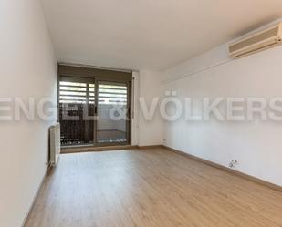 Living room of Apartment for sale in  Barcelona Capital  with Air Conditioner, Heating and Terrace