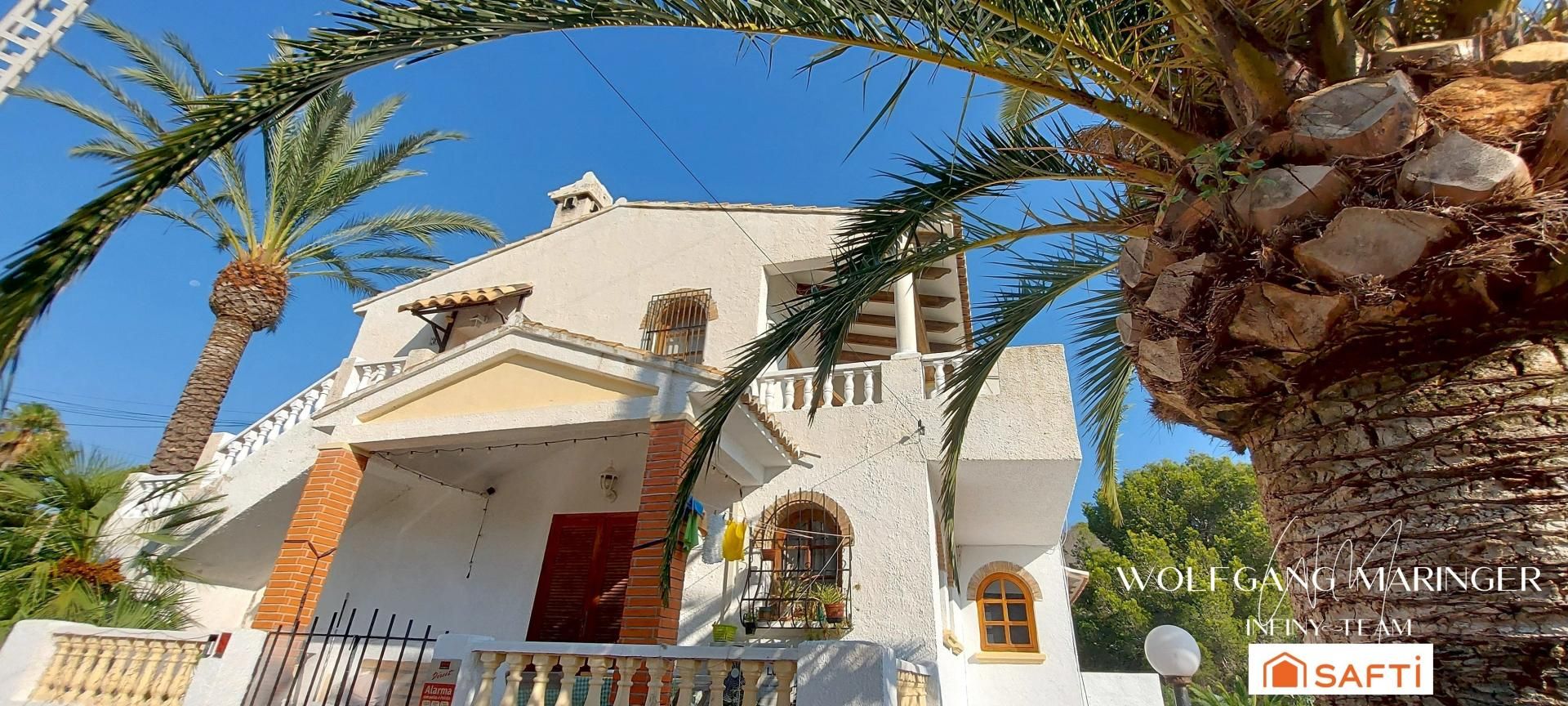 Exterior view of Duplex for sale in Dénia  with Air Conditioner, Heating and Terrace