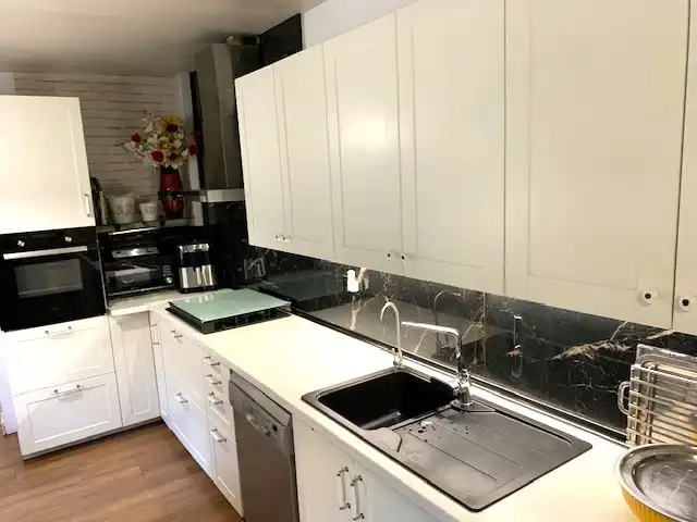 Cuina de Casa o xalet en venda en Badalona amb Aire condicionat, Calefacció i Terrassa