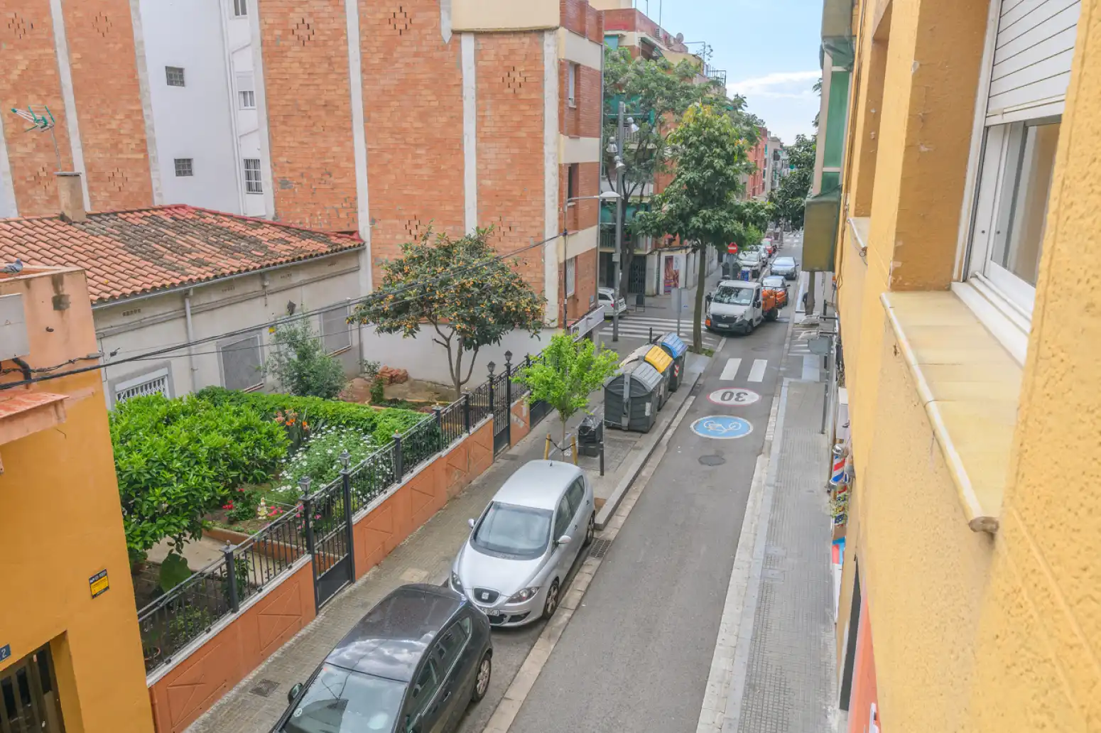 Vista exterior de Pis en venda en Viladecans amb Aire condicionat, Calefacció i Parquet