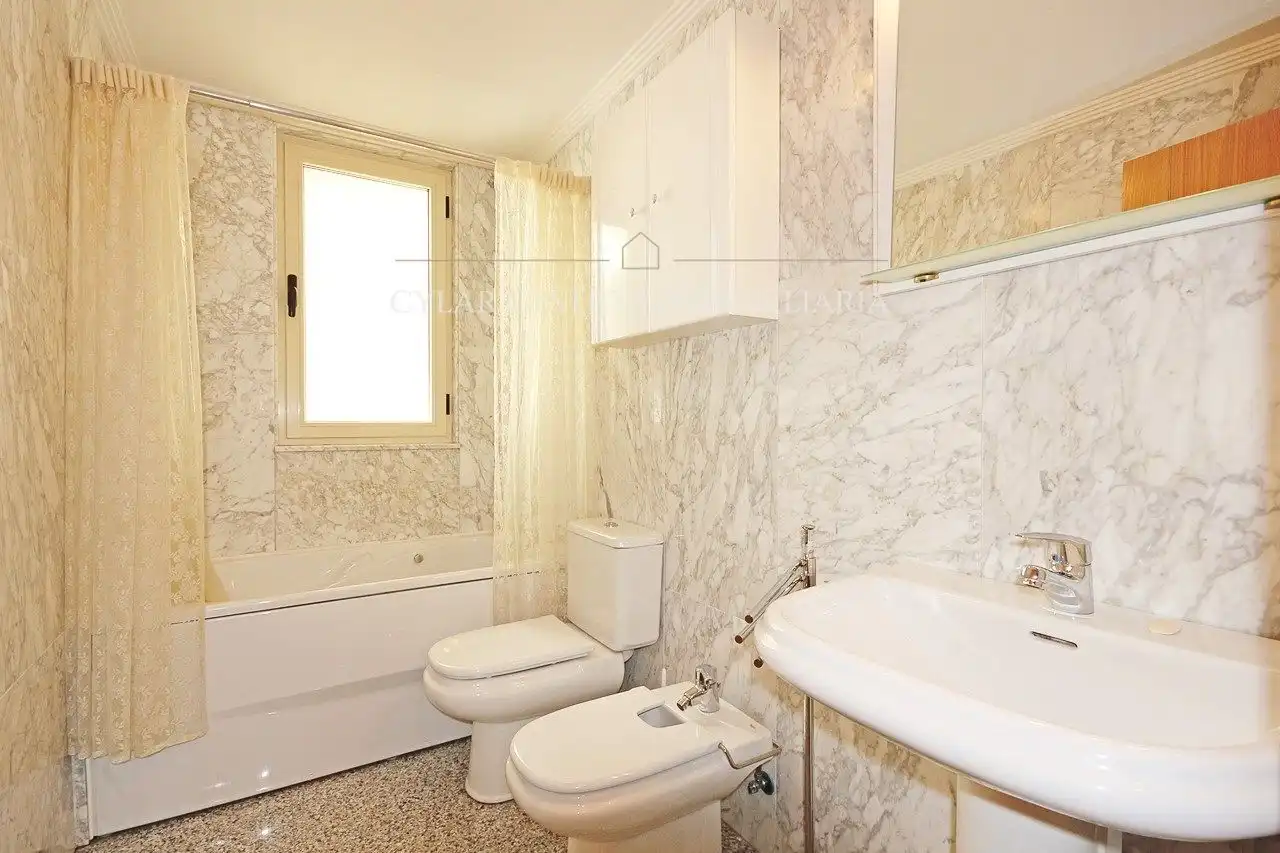 Flat for rent in Poeta Jesús Rasueros, Pizarrales