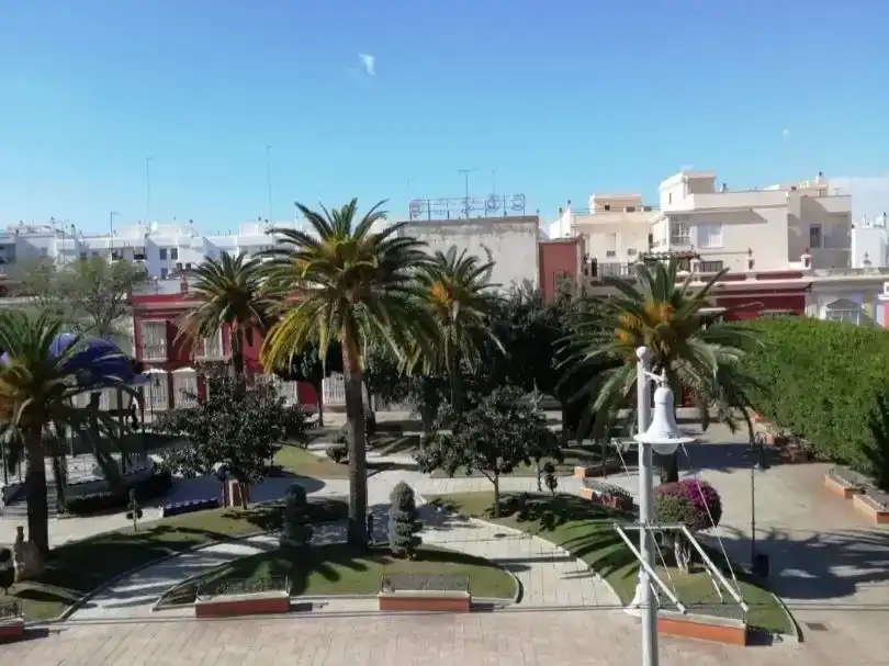 Vista exterior de Pis de lloguer en San Fernando amb Moblat i Balcó
