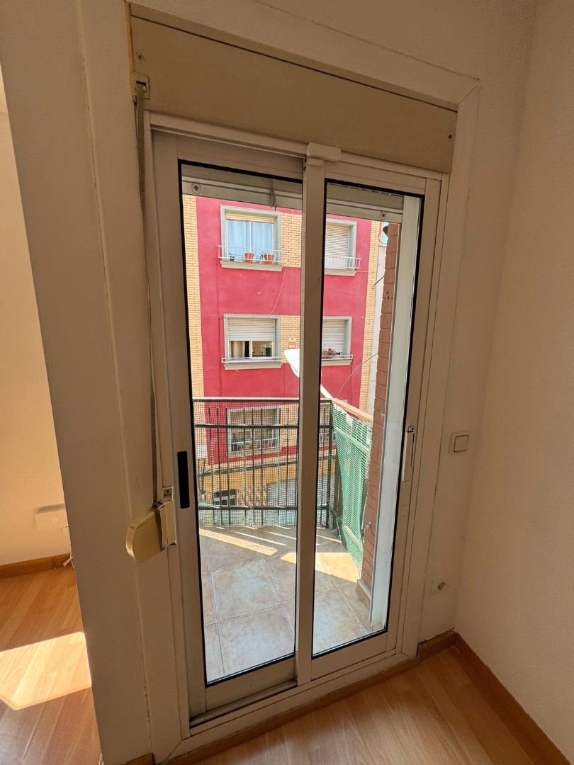 Balcony of Flat for sale in L'Hospitalet de Llobregat  with Parquet flooring, Oven and Balcony