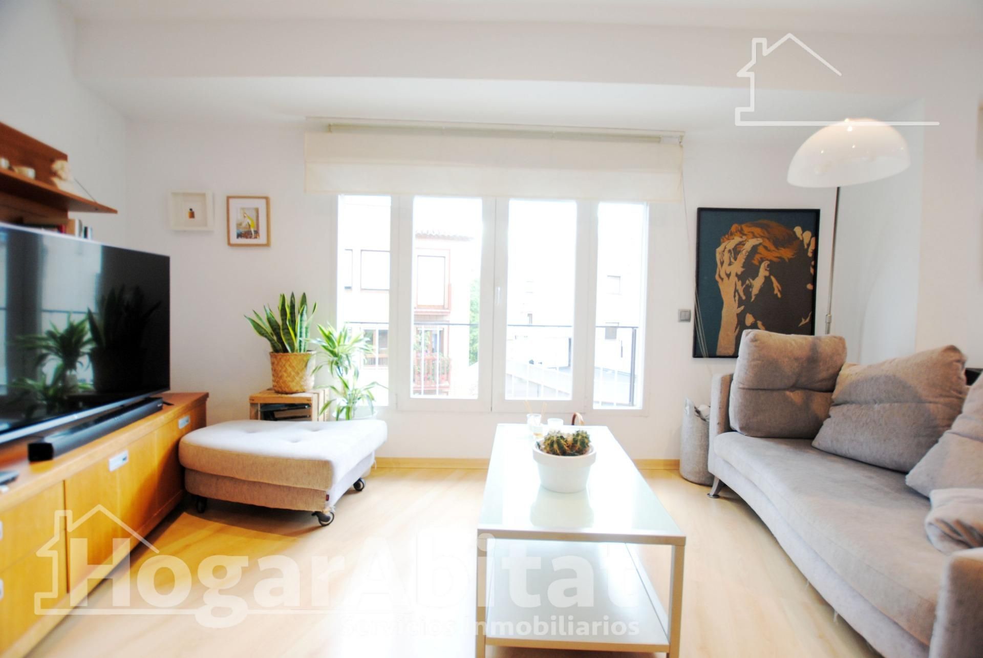 Living room of Flat for sale in Oliva  with Air Conditioner, Heating and Terrace