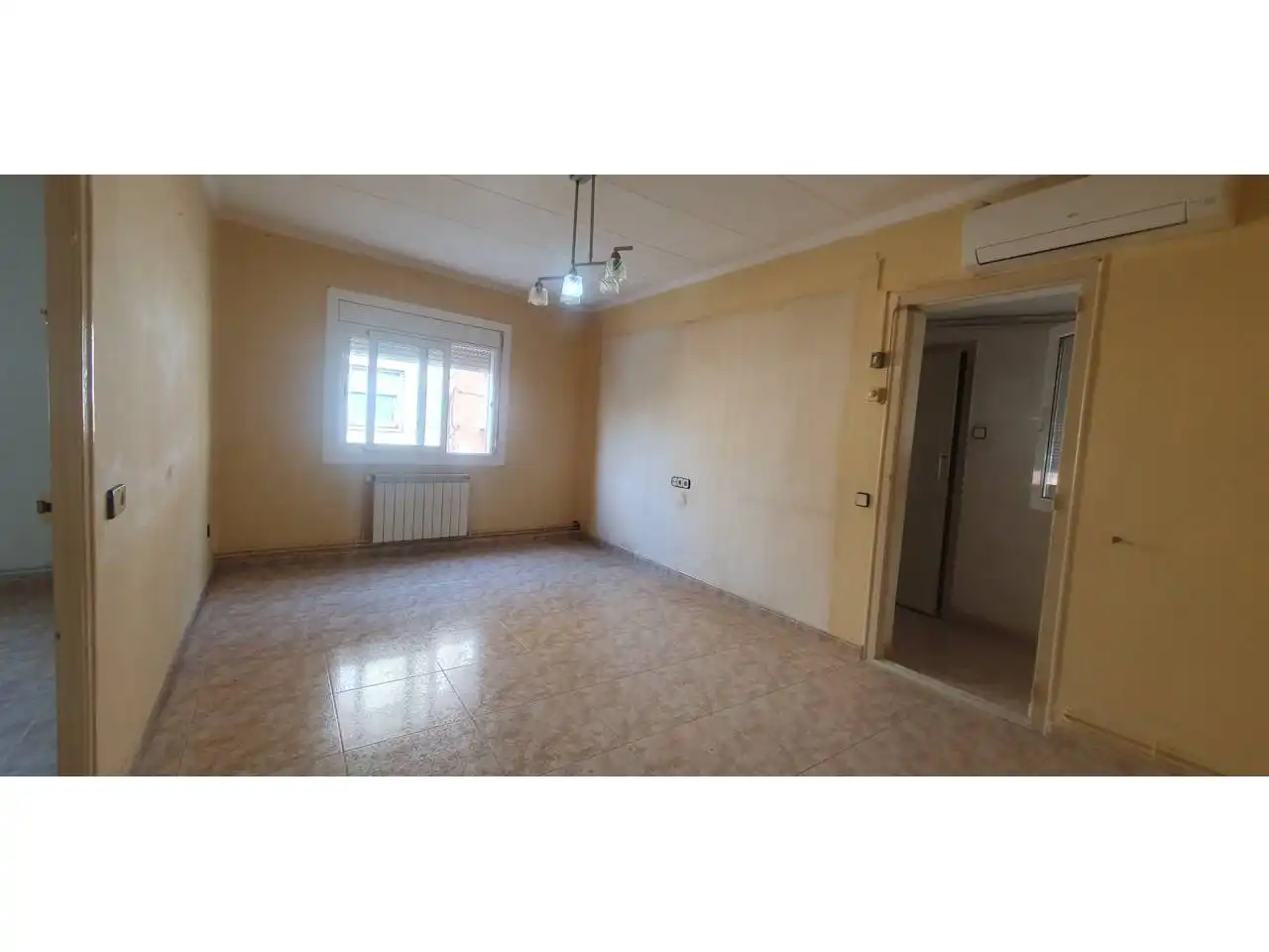 Habitación de Piso en venta en Sant Vicenç de Castellet con Calefacción