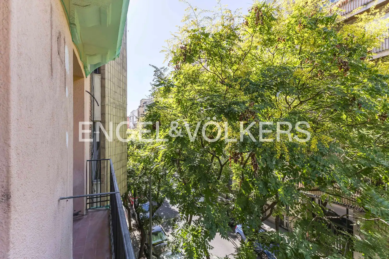 Außenansicht von Wohnung zum Verkauf in Madrid mit Klimaanlage, Heizung und Parkett