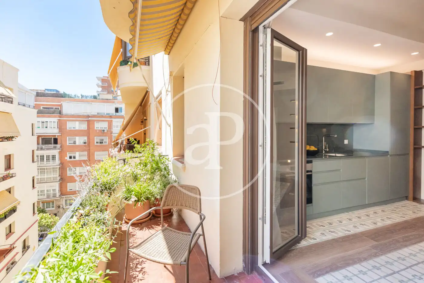 Terrassa de Pis en venda en Madrid amb Aire condicionat, Calefacció i Terrassa