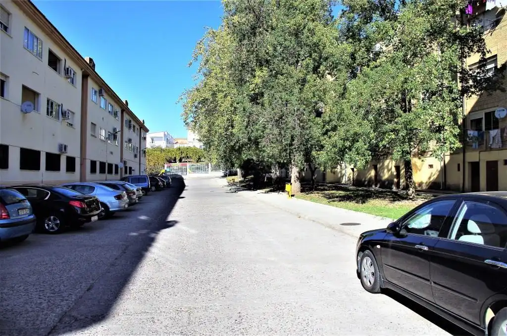 Flat for sale in Luis Chamizo