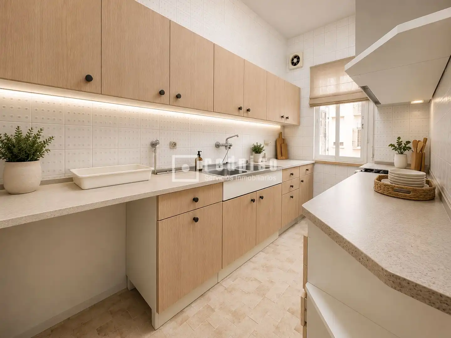 Cuina de Pis en venda en Madrid amb Calefacció, Parquet i Terrassa