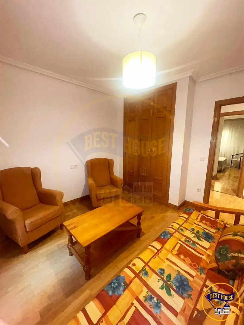 Flat for rent in Calle de Colón, Centro