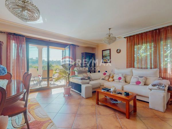 Living room of House or chalet for sale in Gondomar  with Heating, Private garden and Parquet flooring