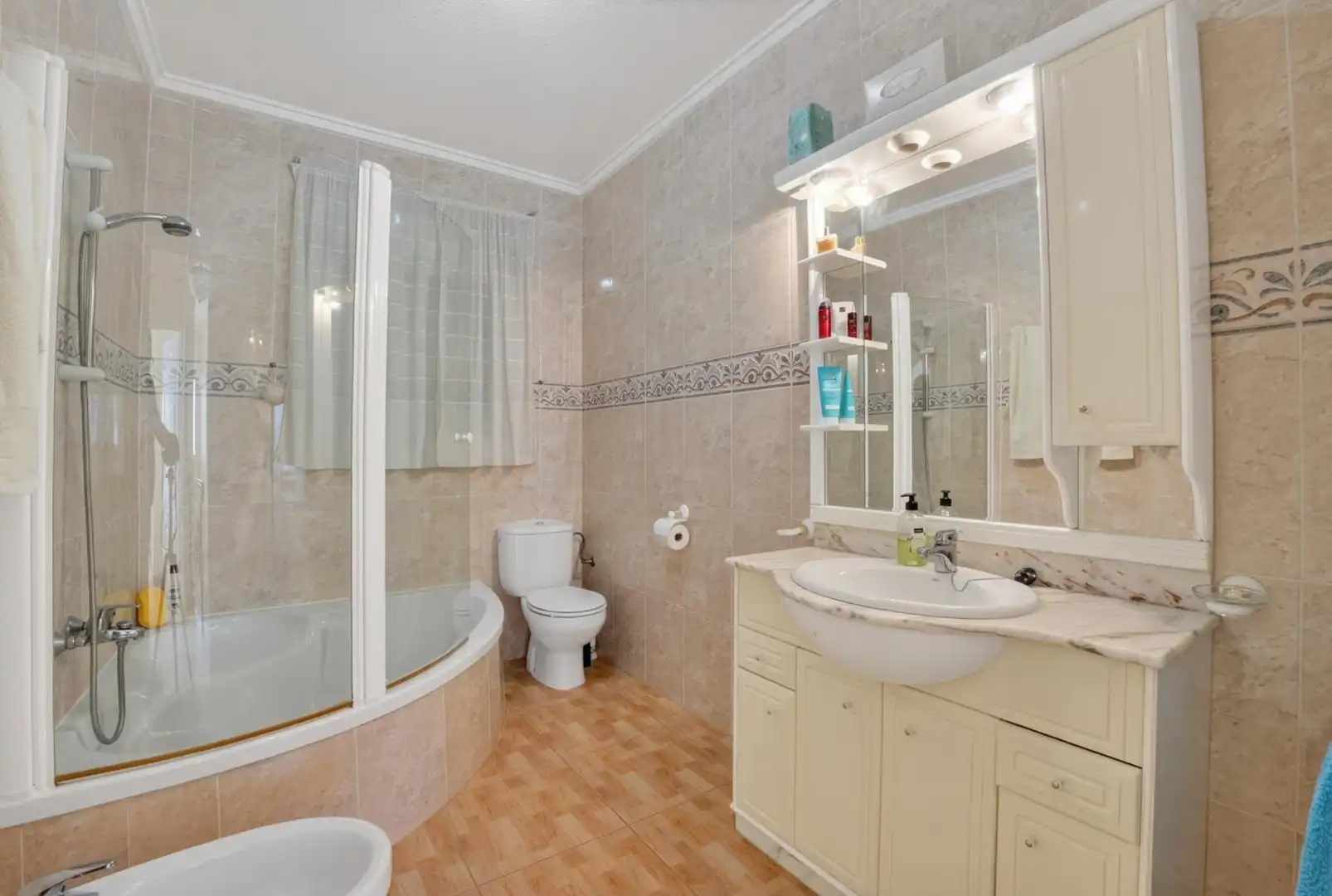 Baño de Casa adosada en venta en Rojales con Aire acondicionado, Jardín privado y Terraza