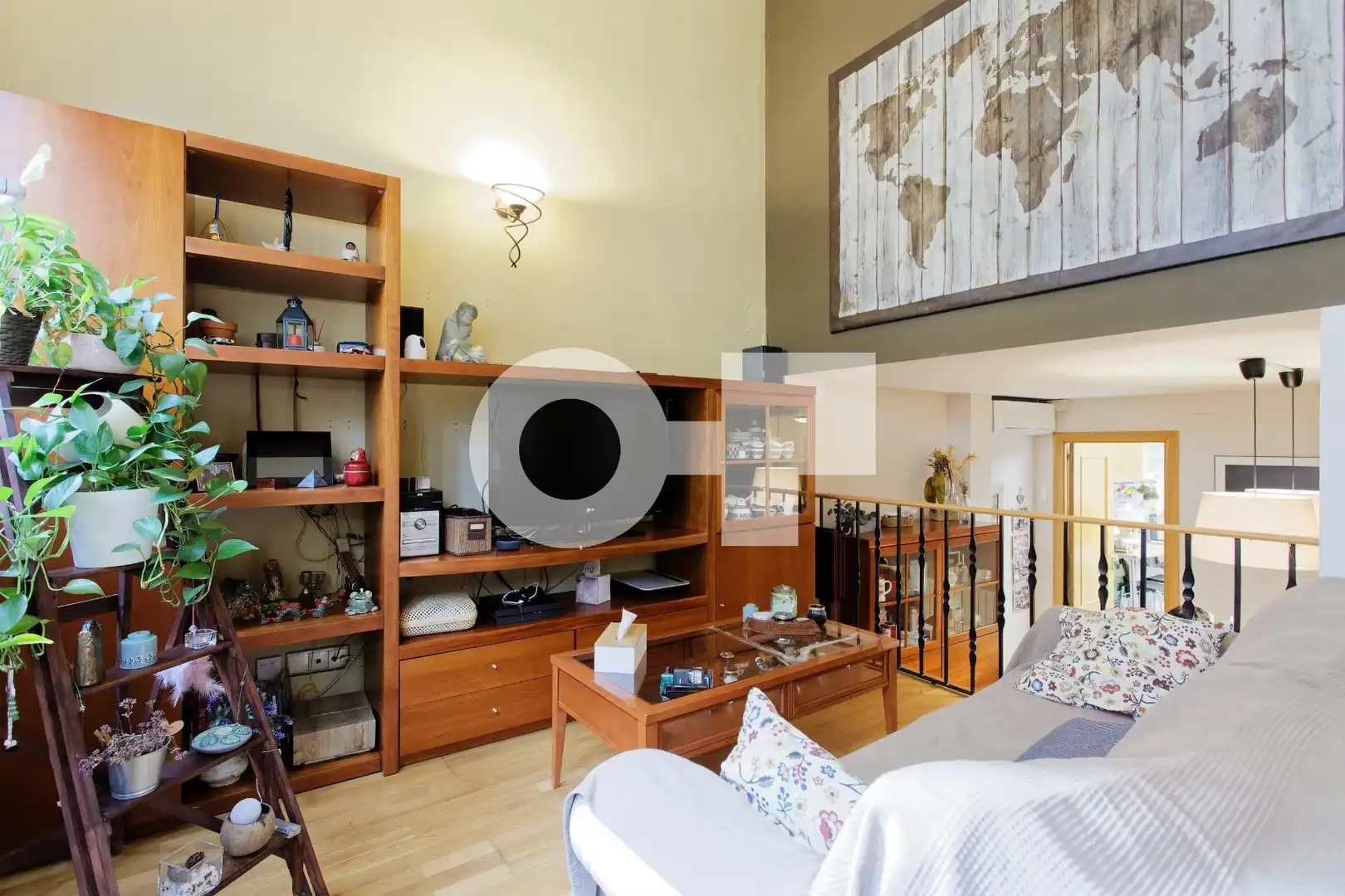 Living room of Duplexes for sale in Barcelona  with Heating, Parquet flooring and Terrace