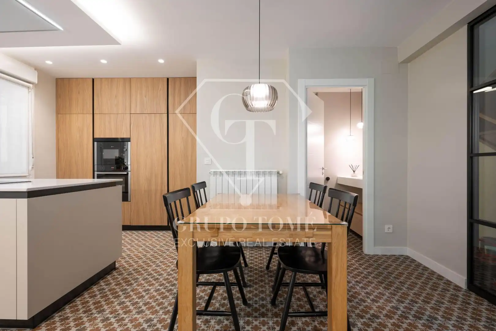 Comedor de Casa adosada en venta en Donostia - San Sebastián  con Calefacción, Jardín privado y Terraza