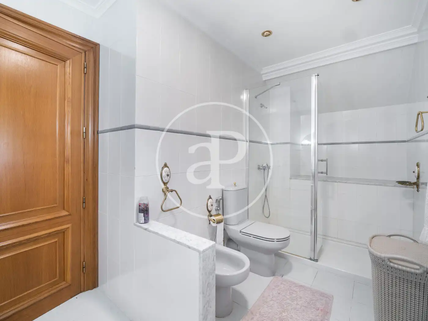 Baño de Casa o chalet en venta en Godella con Aire acondicionado, Calefacción y Jardín privado