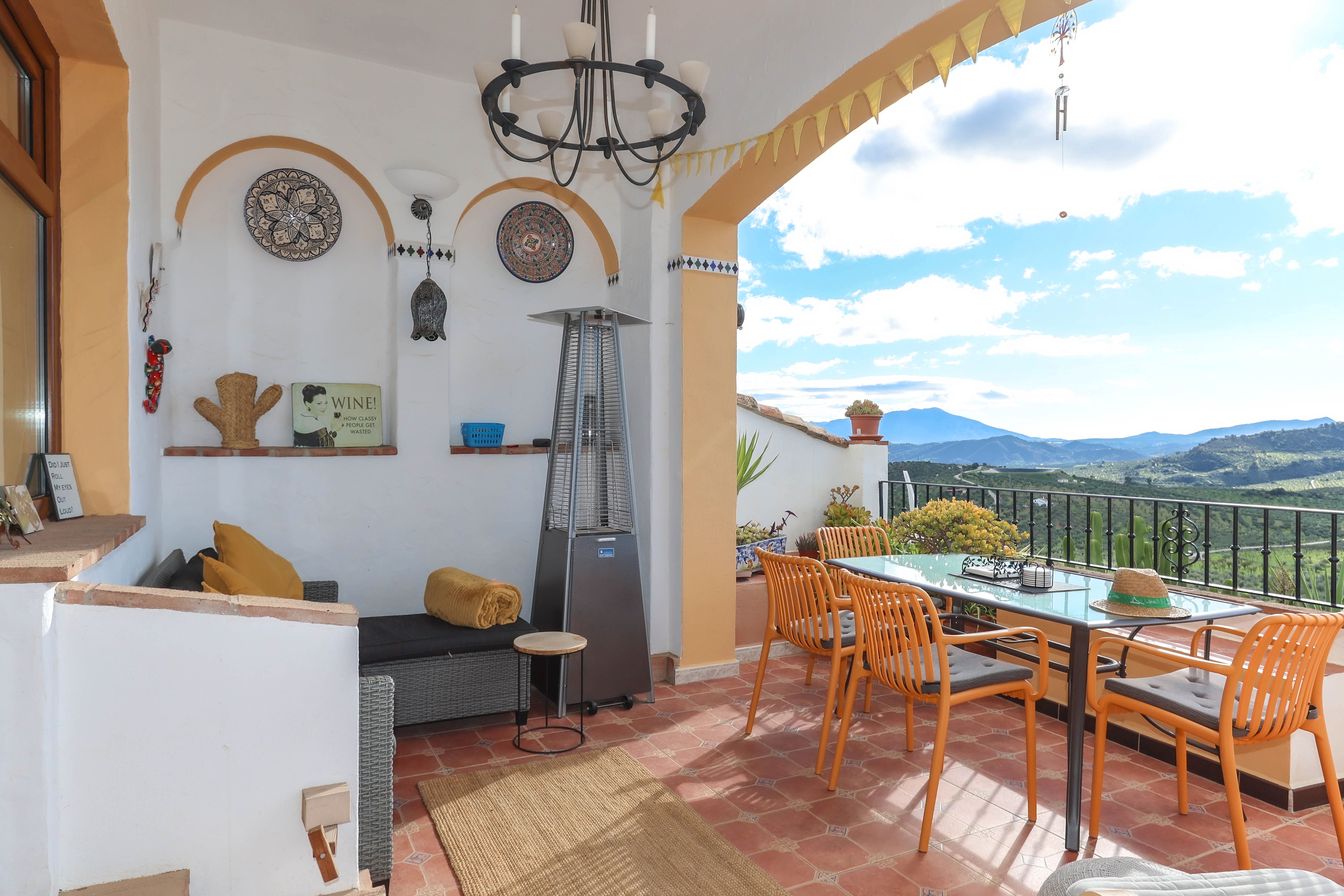 Single-family semi-detached for sale in Calle Corrales, Alozaina