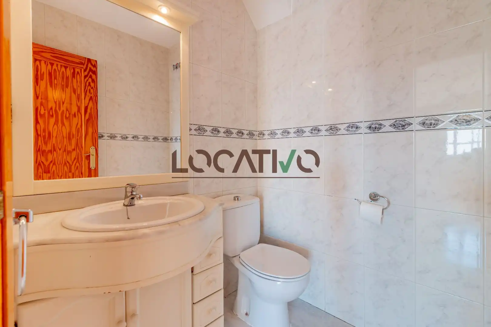 Baño de Dúplex en venta en Villanueva del Pardillo con Aire acondicionado, Calefacción y Trastero