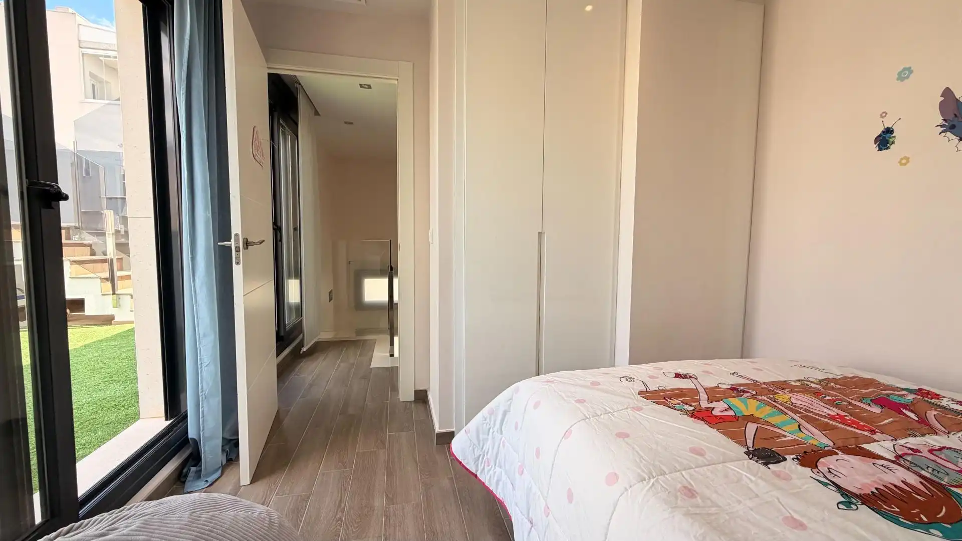 Bedroom of Houses for sale in Torrevieja  with Air Conditioner, Private garden and Terrace
