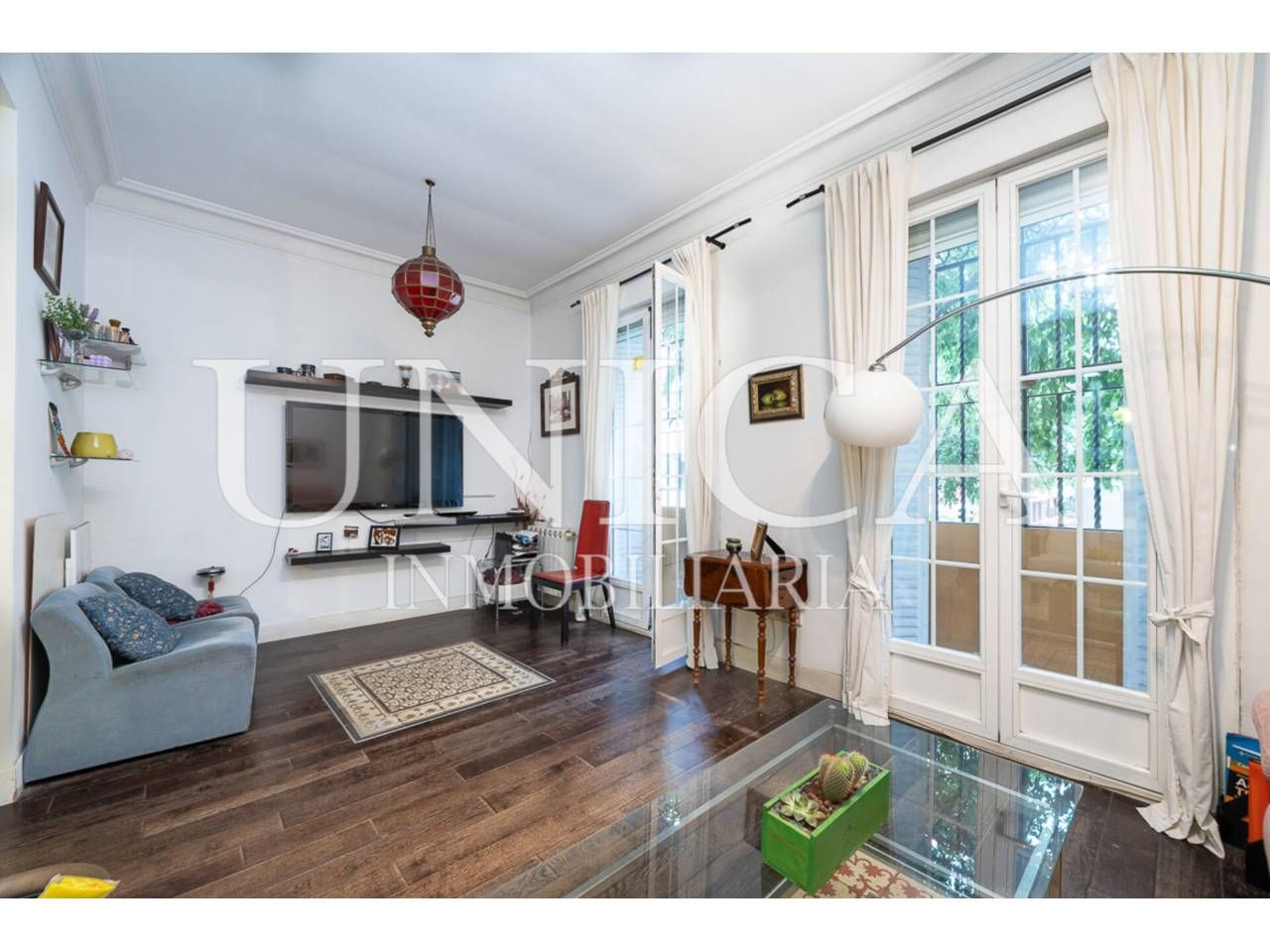 Sala de estar de Piso en venta en  Madrid Capital con Aire acondicionado, Calefacción y Balcón