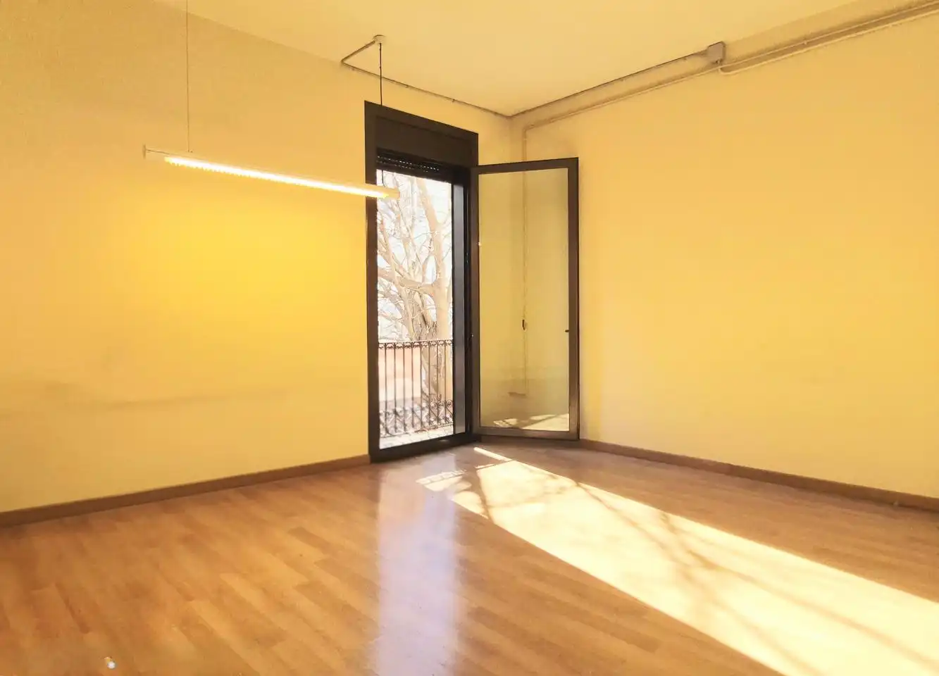 Geschaftsraum zum Verkauf in Terrassa