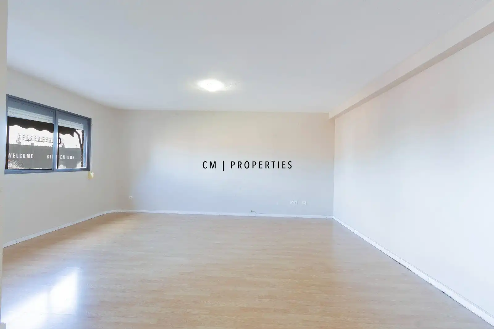 Sala d'estar de Pis de lloguer en Valencia amb Aire condicionat, Calefacció i Terrassa