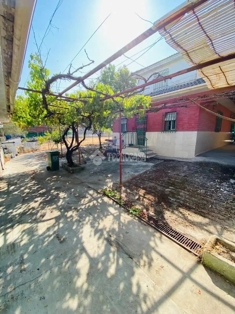 Casa in vendita a Escalona
