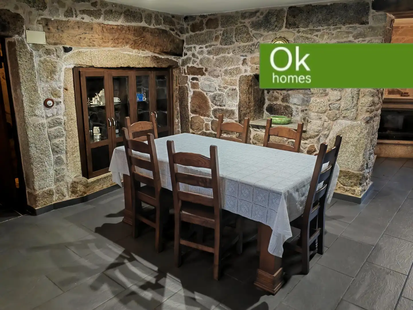 Esszimmer von Country house zum Verkauf in Guitiriz mit Heizung, Parkett und Abstellraum