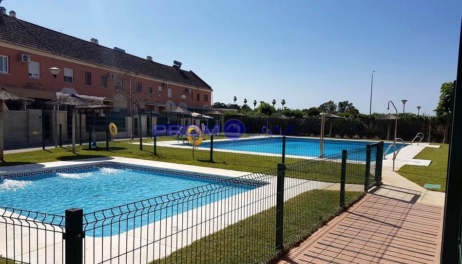 Foto 1 de Casa o xalet en venda a Coria del Río, Sevilla