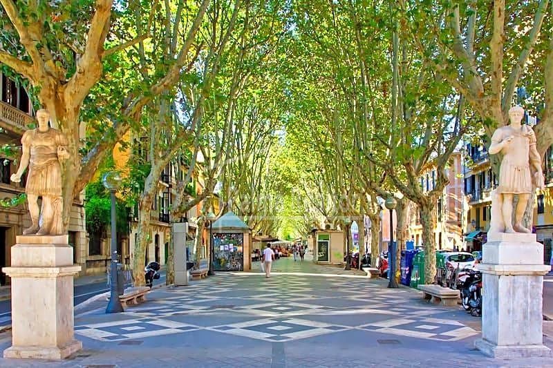 Vista exterior de Edifici en venda en  Palma de Mallorca
