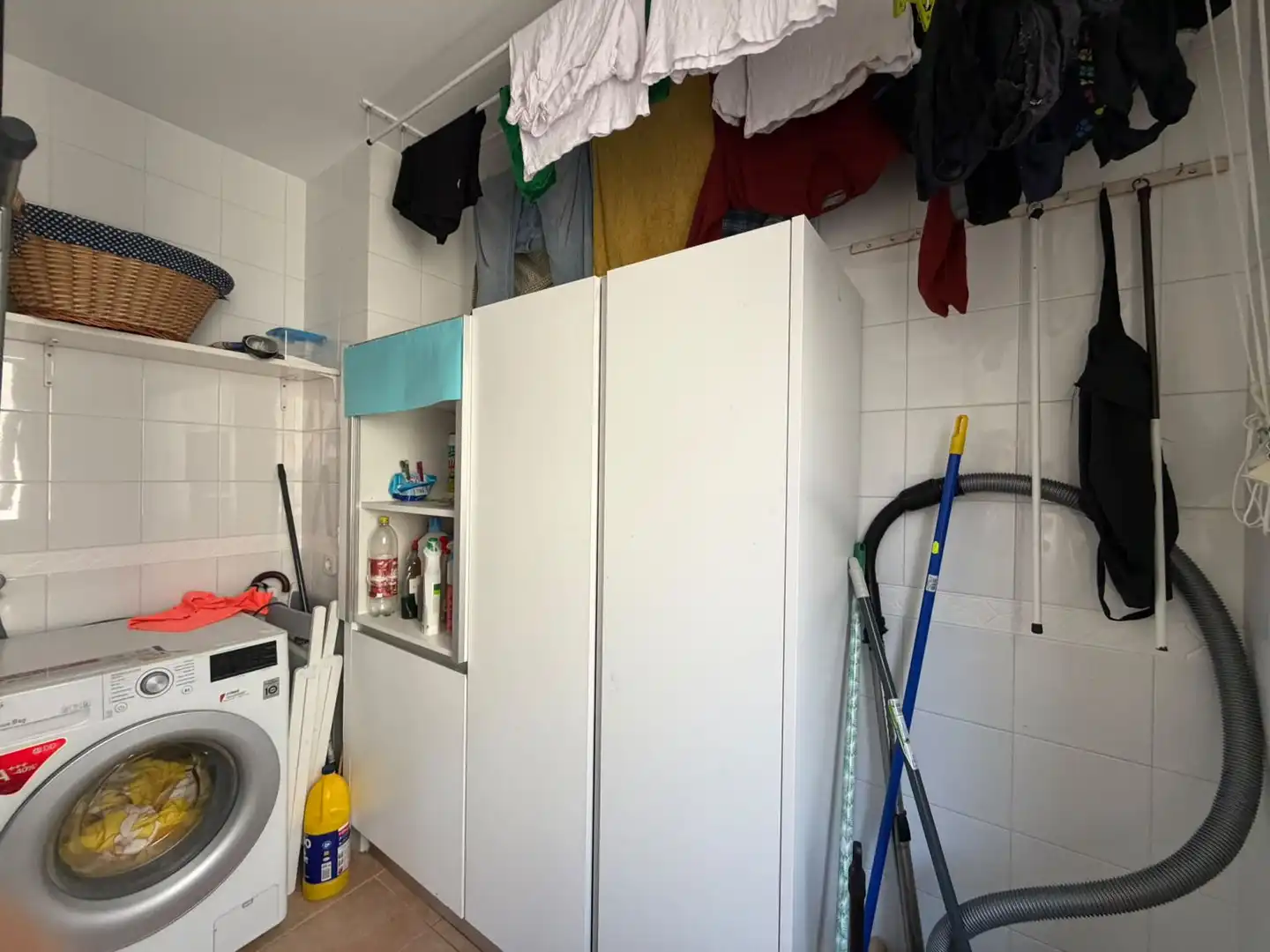 Cocina de Piso de alquiler en A Coruña Capital  con Calefacción, Parquet y Amueblado