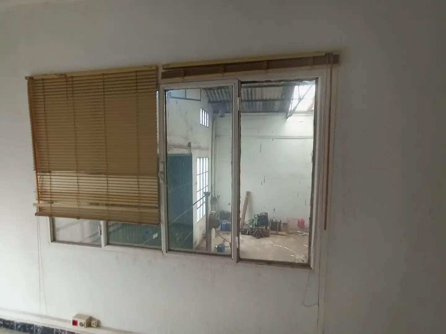Nave industrial en venta en Carrer Honorio Maura, imagen 9