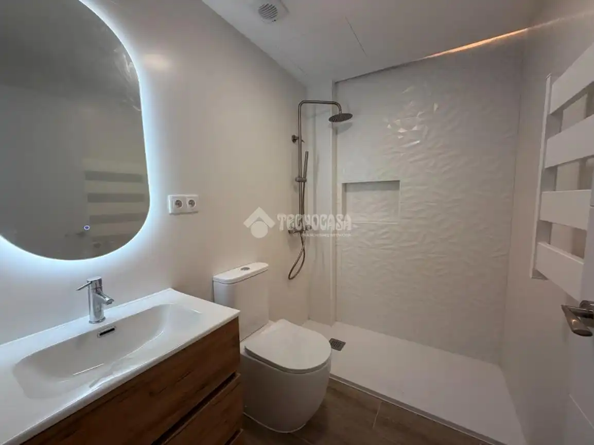 Baño de Piso en venta en Madrid con Calefacción y Parquet