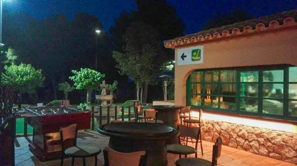 Country house zum Verkauf in Calonge i Sant Antoni mit Klimaanlage, Heizung und Privatgarten