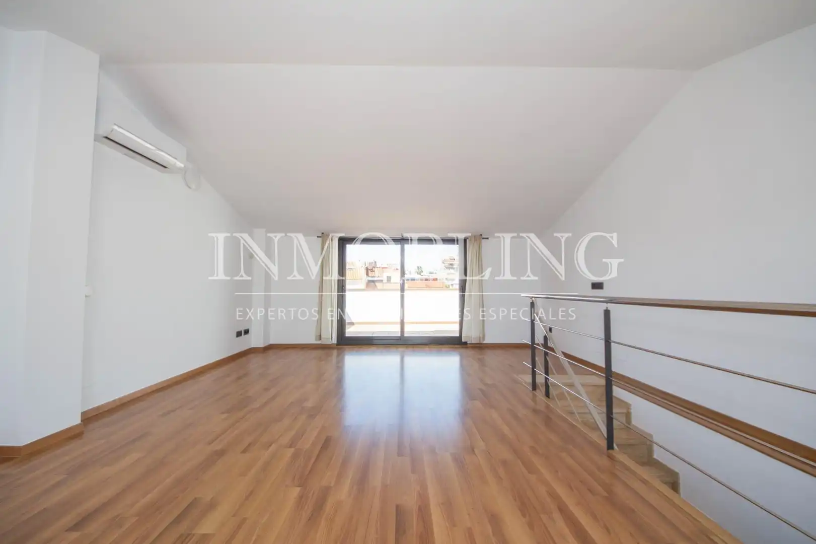 Sala de estar de Piso de alquiler en Mataró con Aire acondicionado, Calefacción y Parquet
