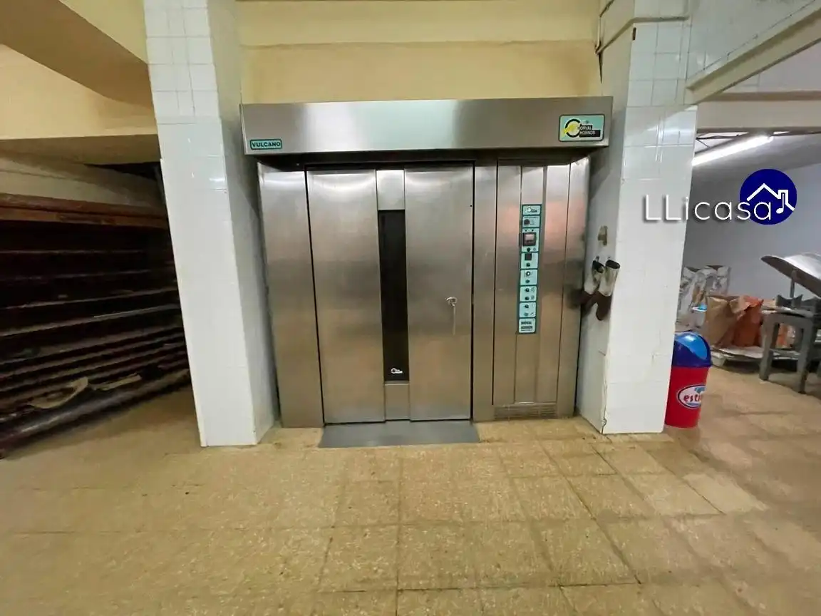 Commercial properties for sale in Pedralba
