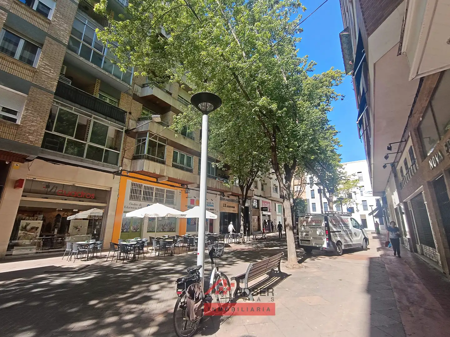 Vista exterior de Piso en venta en  Logroño con Calefacción, Parquet y Terraza