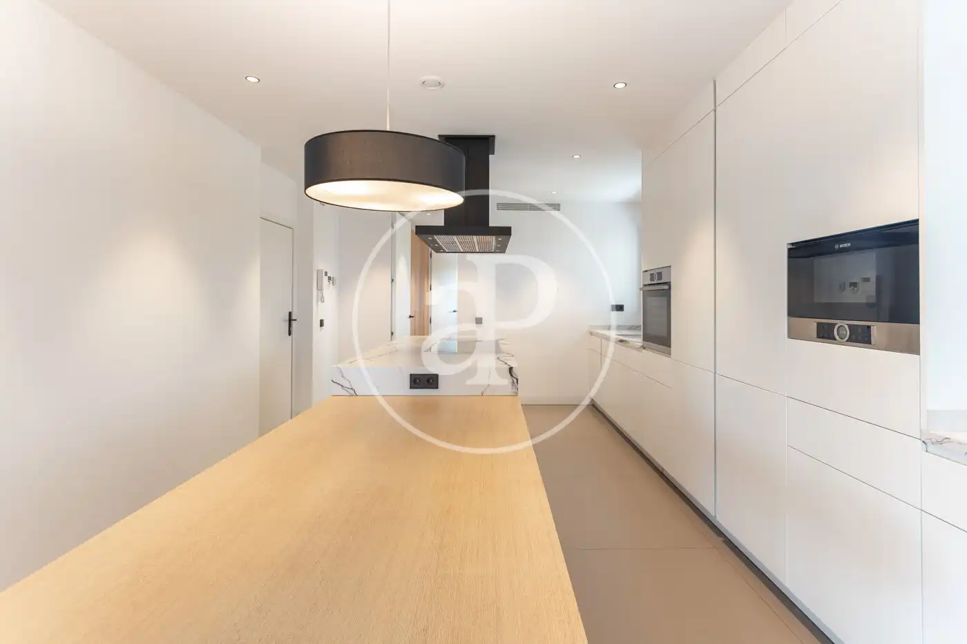 Cocina de Piso de alquiler en Barcelona con Aire acondicionado, Calefacción y Jardín privado